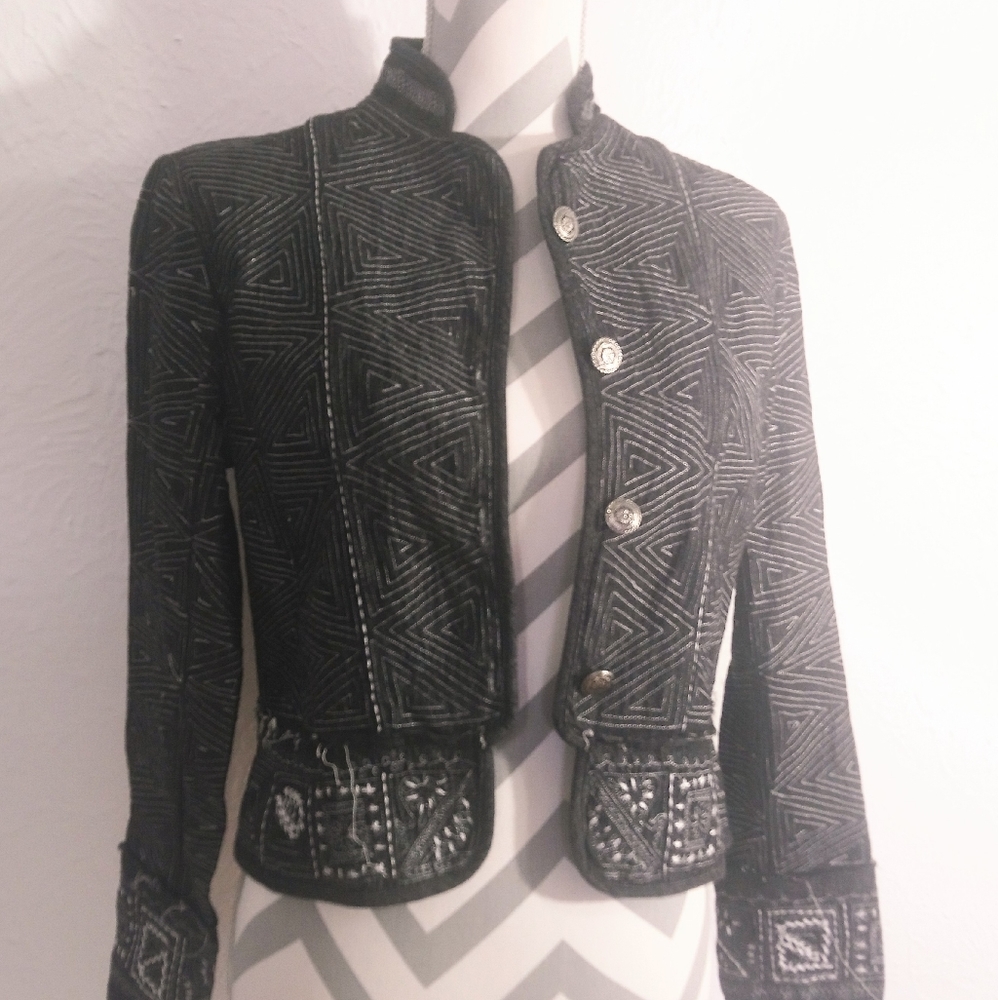 ❤️❤️Womens Black Embroidered Cropped Jacket
